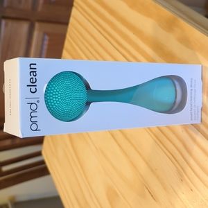 pmd clean smart facial cleansing device